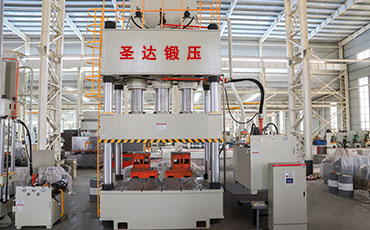 四柱液壓機(jī)的工作原理、特點(diǎn)以及應(yīng)用